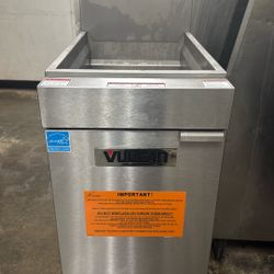 Vulcan commercial standing fryer