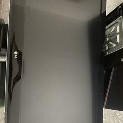 LG TV - 42 Inch LH30