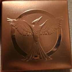 Revolution pressed powder