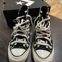 Converse Chucks 