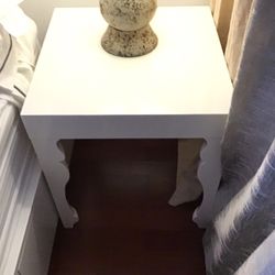 Baroque White Lacquered End Table 