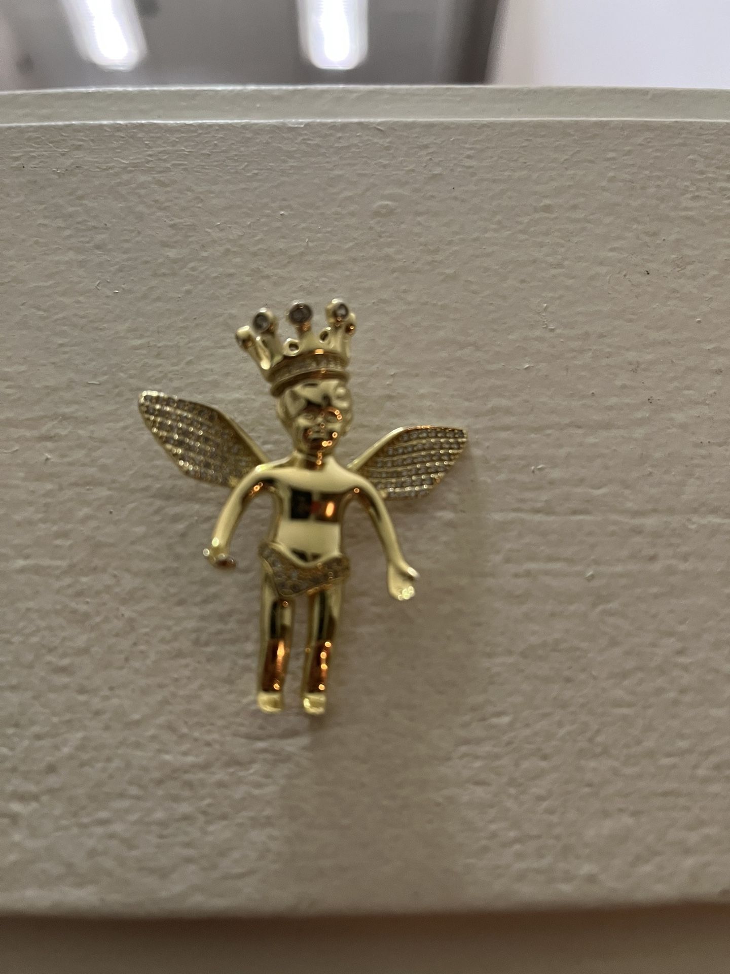 Pendent, Gold,  medium.