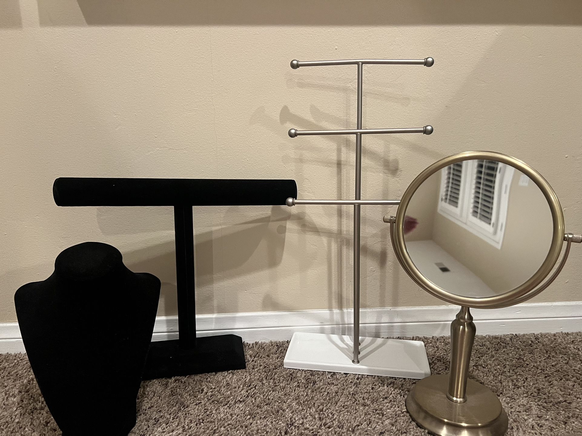Jewelry holders