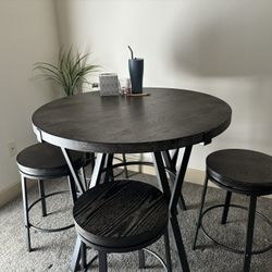 Portland Dining Room Table 