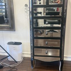 mirrored glass dressers