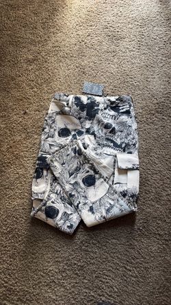 Rebel Vengeance  size 30