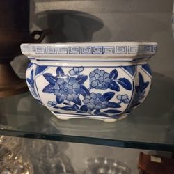 Blue Vase/Flower Pot