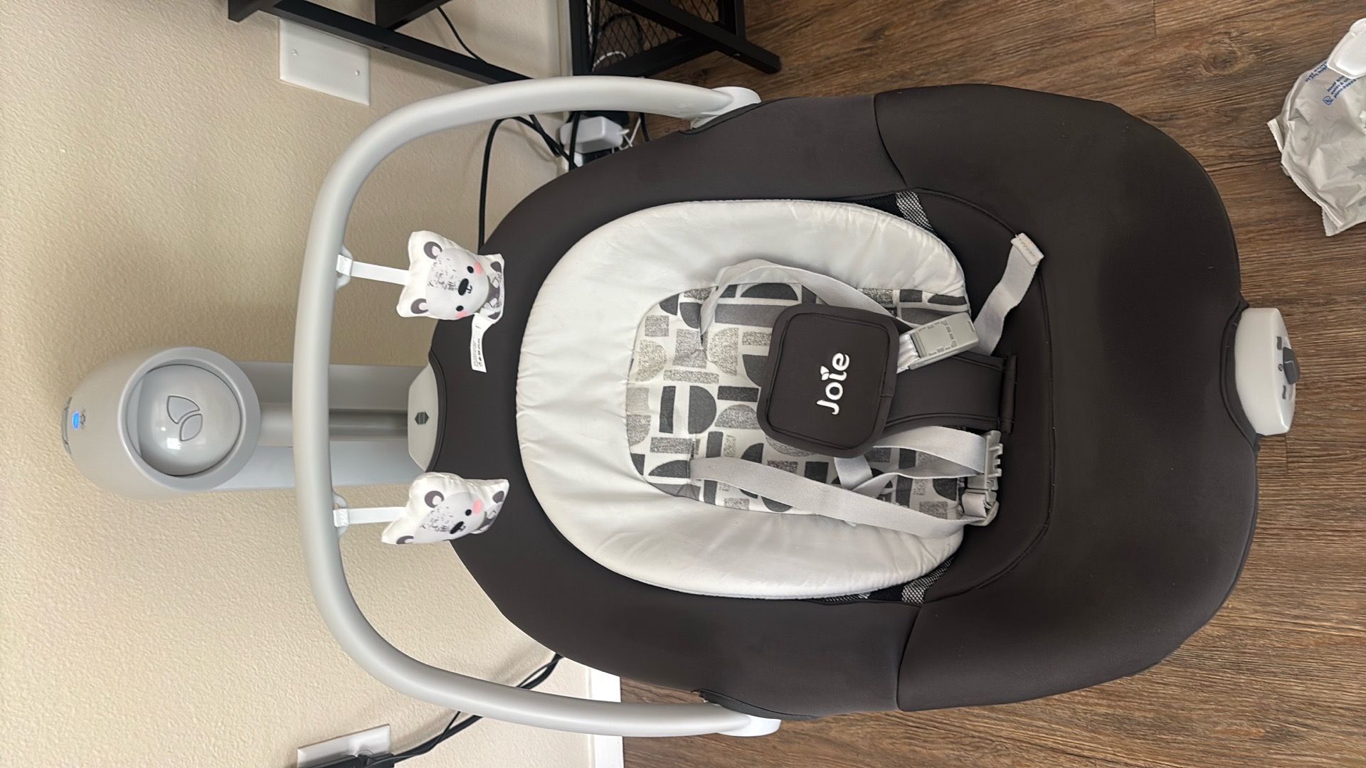 Joie Miso 2-in-1 Swing and Rocker