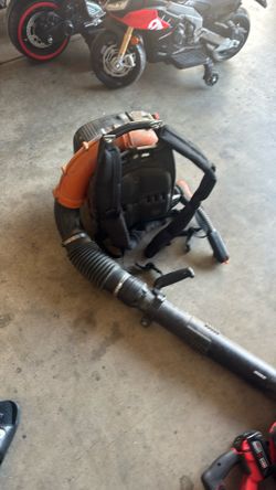 Gas Blower ECHO 240 Mph. 835 CFM Gas 2 Stroke