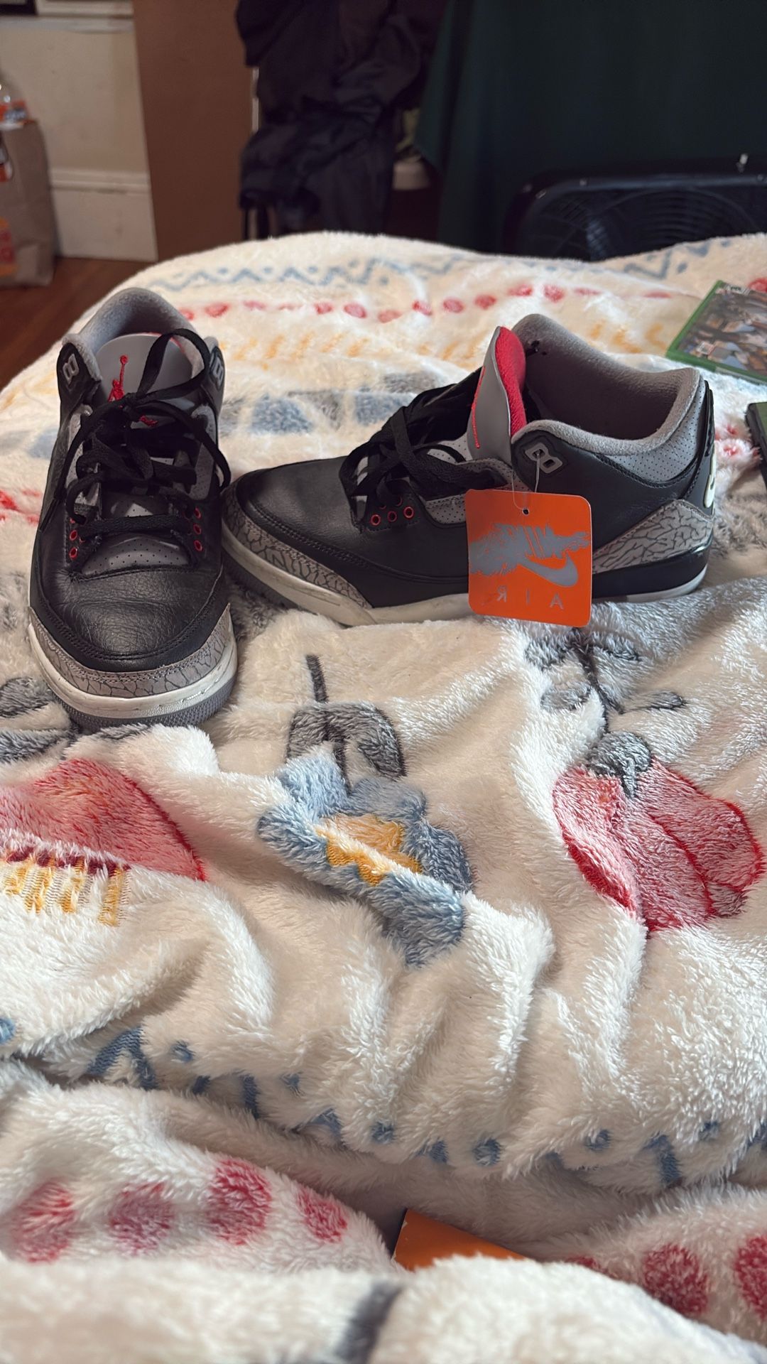 Air Jordan 3 Retro Black Cement 2001