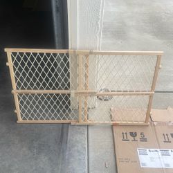 Baby gate