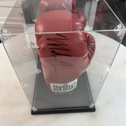 MIKE TYSON PSA AUTOGRAPHED RED EVERLAST BOXING GLOVE Signature
