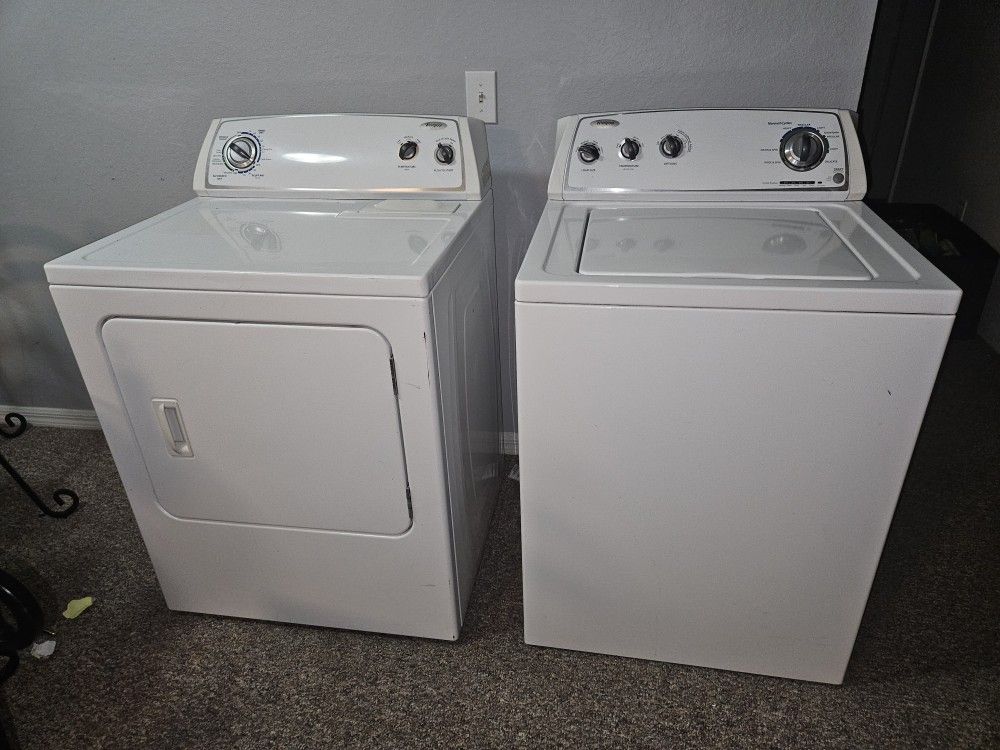 Washer M. & Dryer Whrilpool
