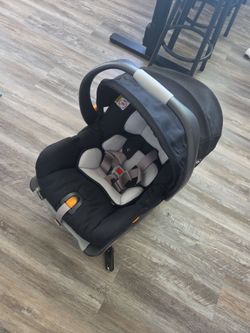 Chicco KeyFit Infant Car Seat – Excellent Used Condition (No Damage/Crash-Free)