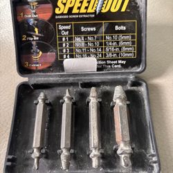 Speed Out Damaged Screw Extractor In Case