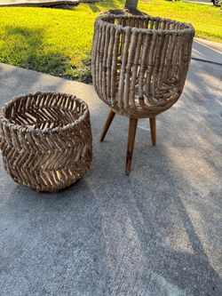 Woven basket set