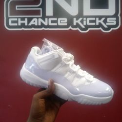 Jordan 11 Pure Violet