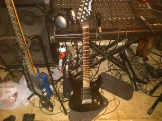 Washburn Lion electric guitar