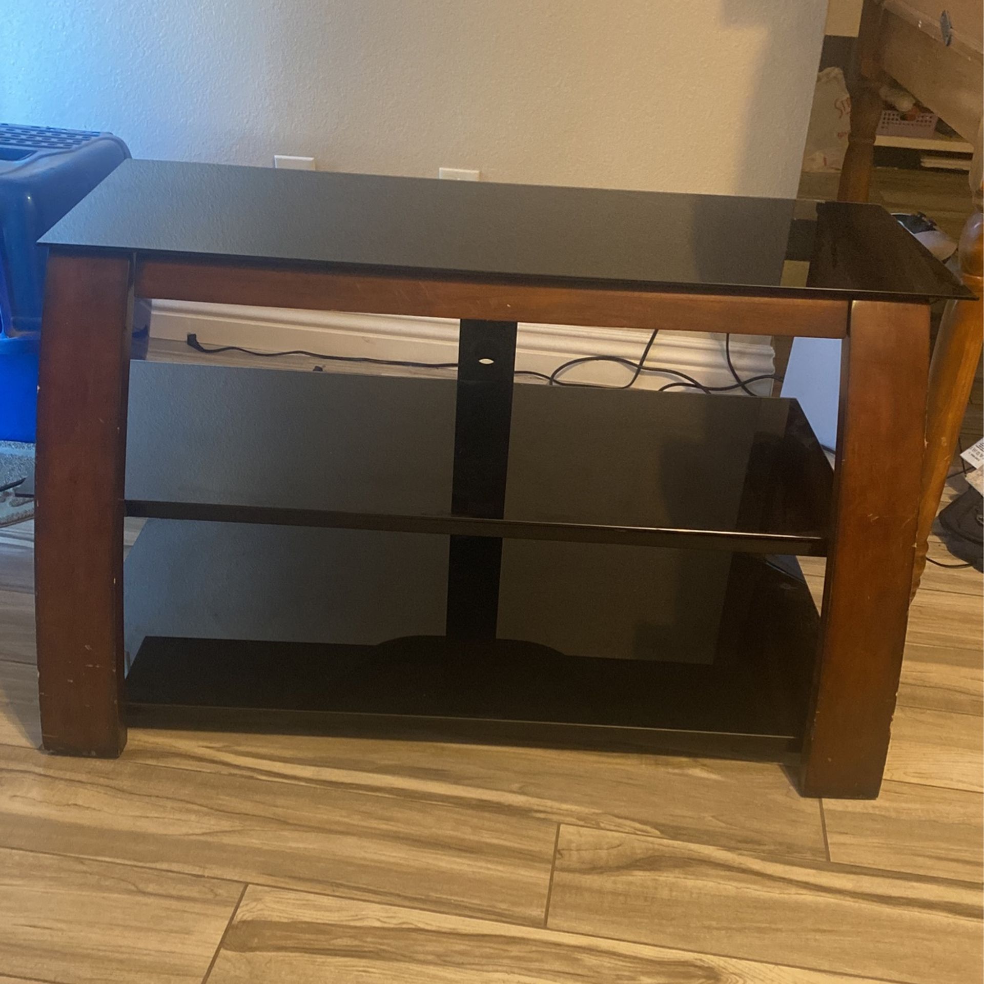 Tv Stand for Sale in Victorville, CA OfferUp