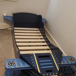 Toddler Airplane Bed + Accessories 