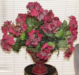 Floral arrangement faux Red hydrangeas flowers with a metal distressed Urn MAKE OFFER
