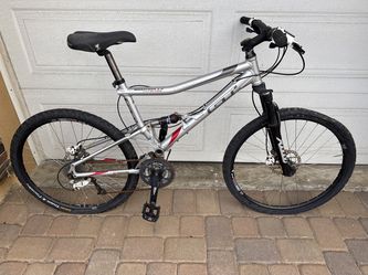 2008 Marathon 3.0 bicycle