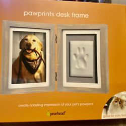 Pet frame