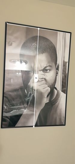 Bathroom wall art