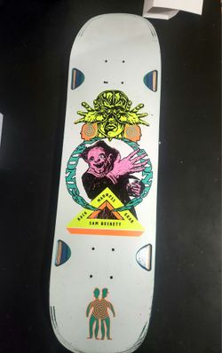 Madness - 8.75 Sam Back Grab