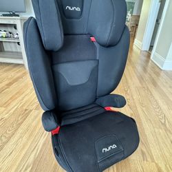 Nuna AACE Booster Car Seat — Like New