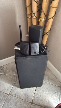 4 SPEAKERS /MICROPHONE