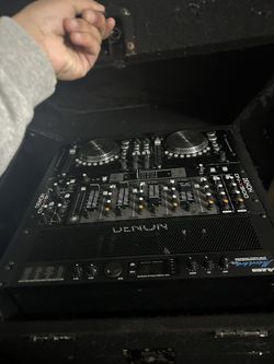 DJ with 2 big speakers included