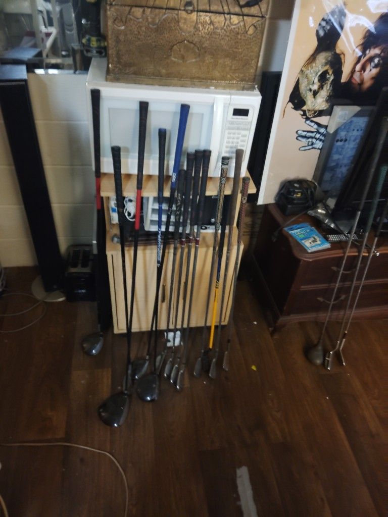 Golf Clubs 
