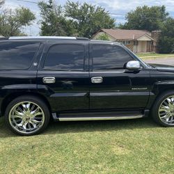 2002 Cadillac Escalade 
