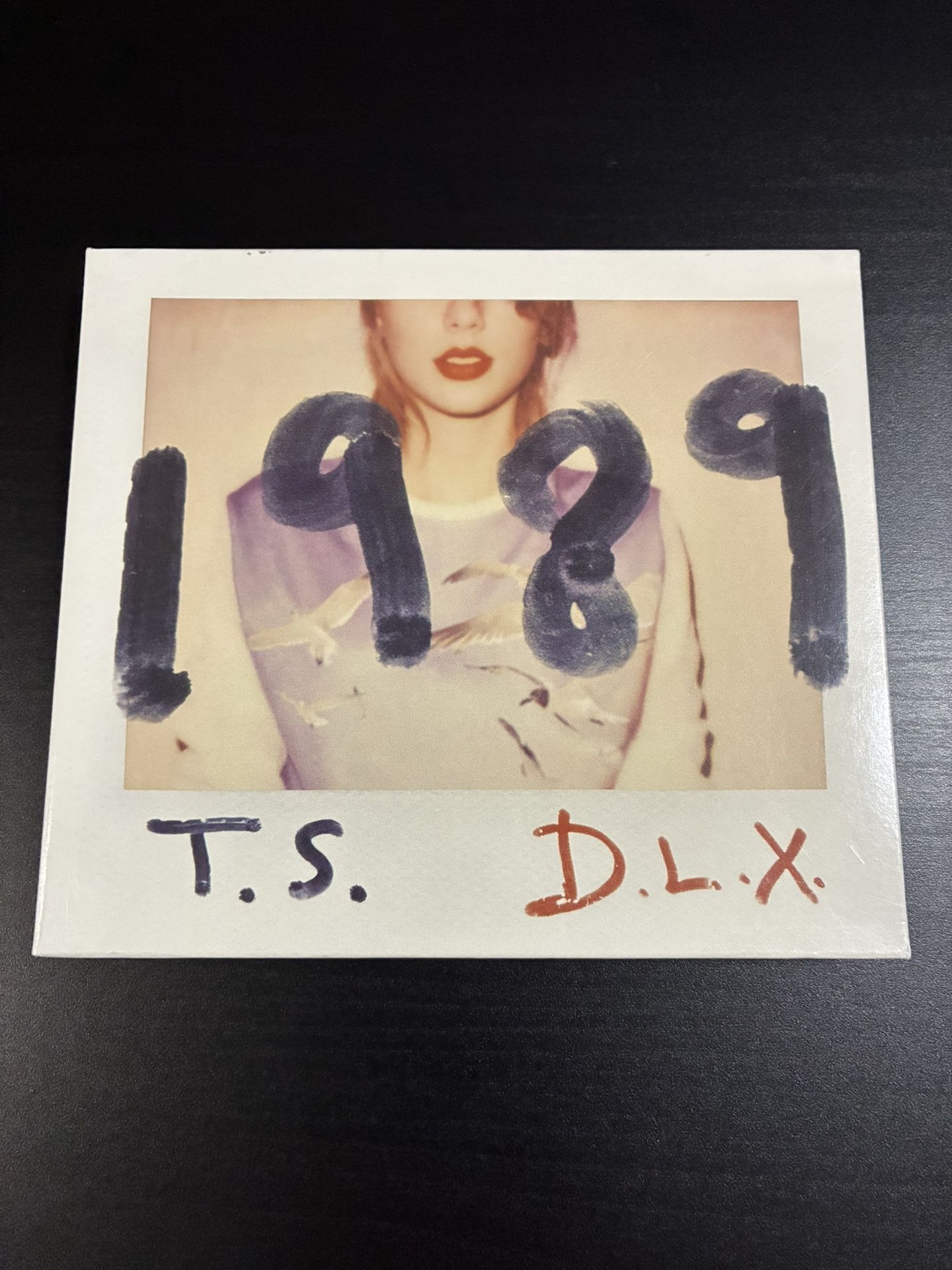 1989 D.L.X. by Taylor Swift w/ 13 Photos From Taylor (2014)