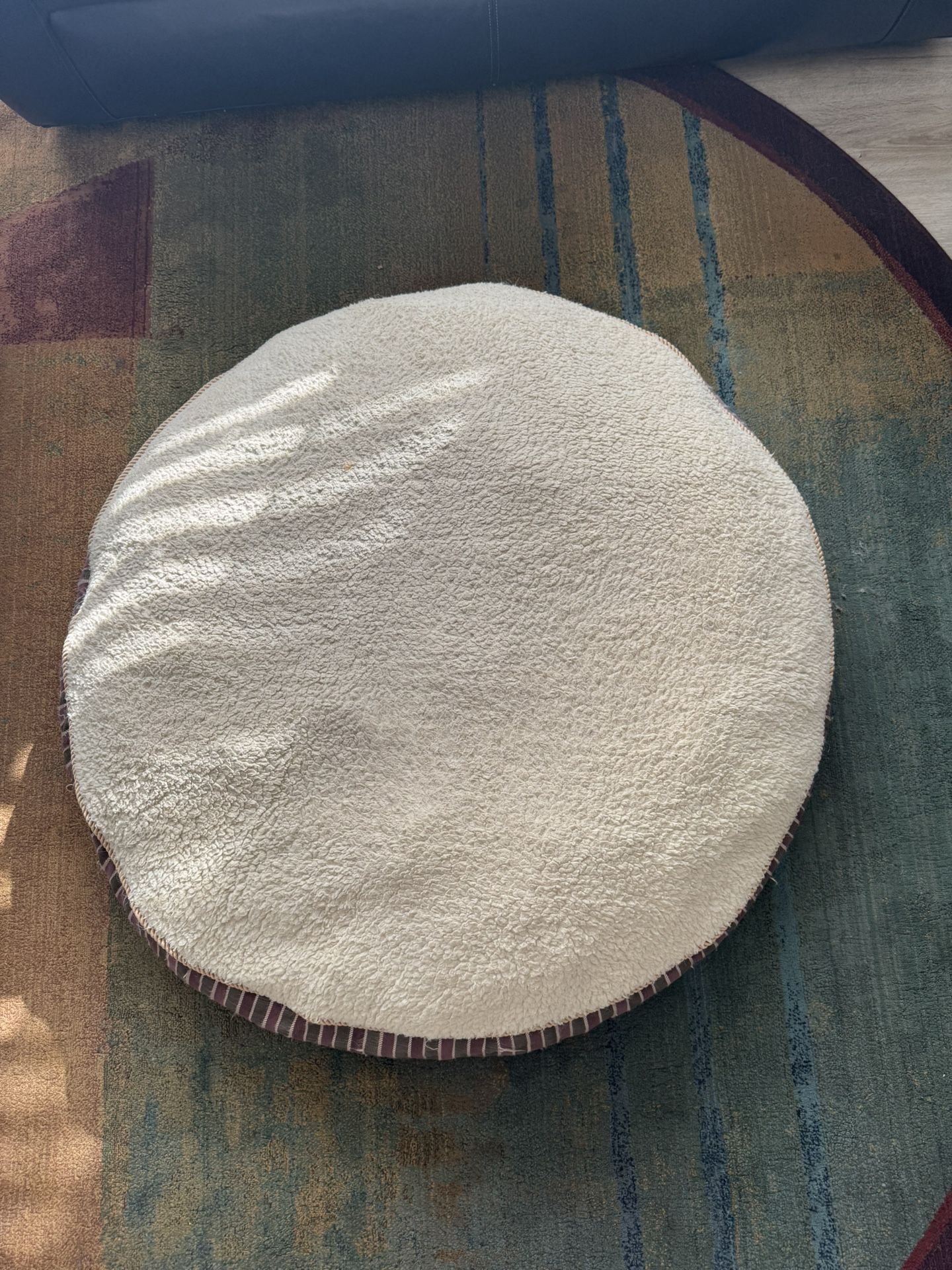 Large Dog Bed – 39” Round – Soft & Cozy - Washable