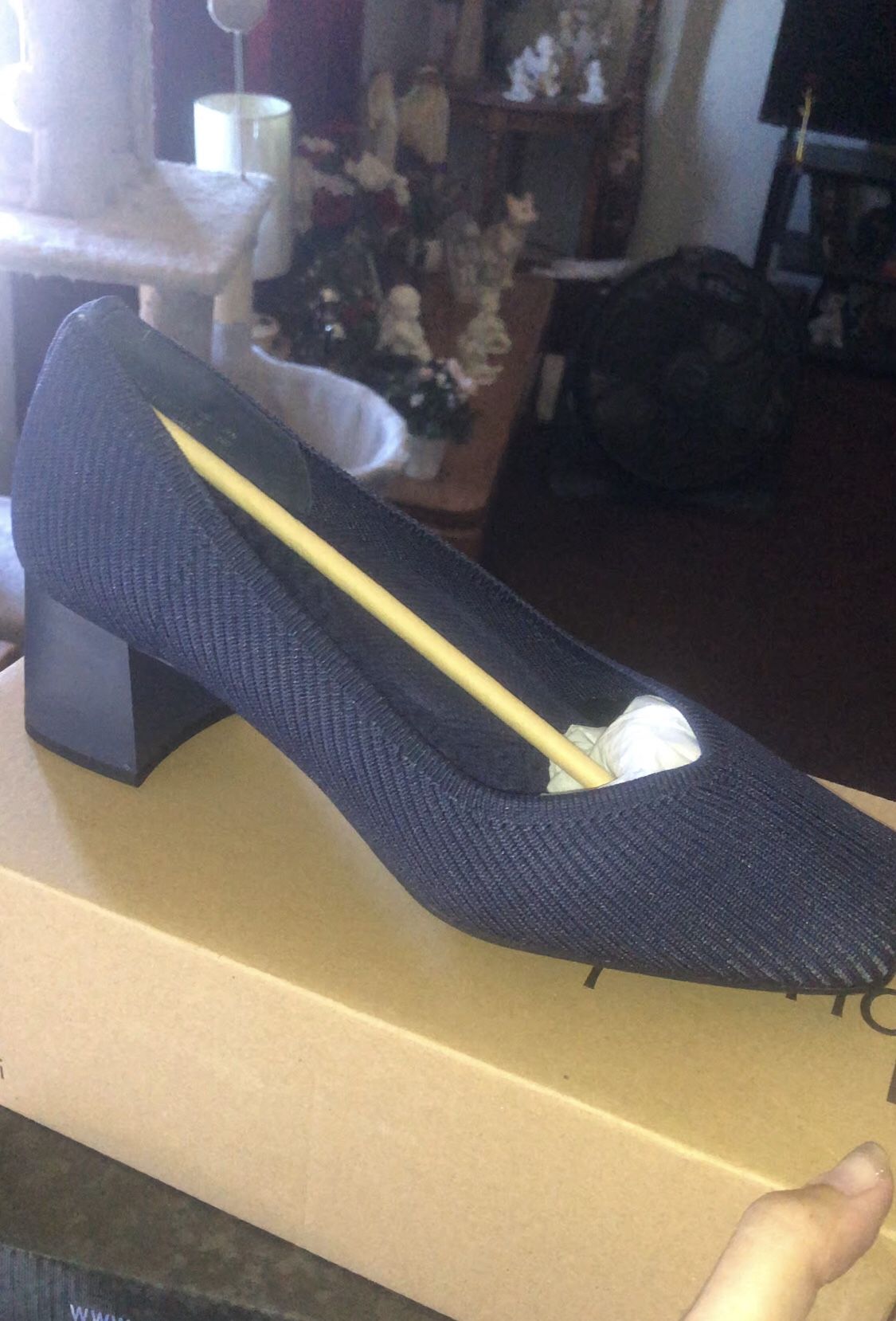 NEW Size 9 Blue