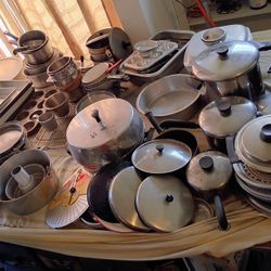 HUGE LOT OF COOKWARE POTS AND PANS ALL FOR $60