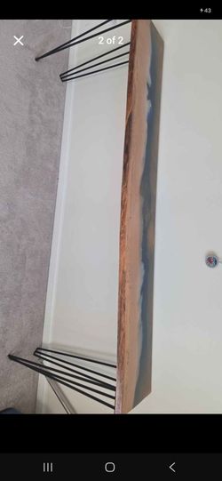Console Table with Hairpin Legs Epoxy table,
80 x 13 x 33 inches
Wood type oak