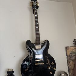 Epiphone Sheraton ii Pro Guitar And Vox Amp 