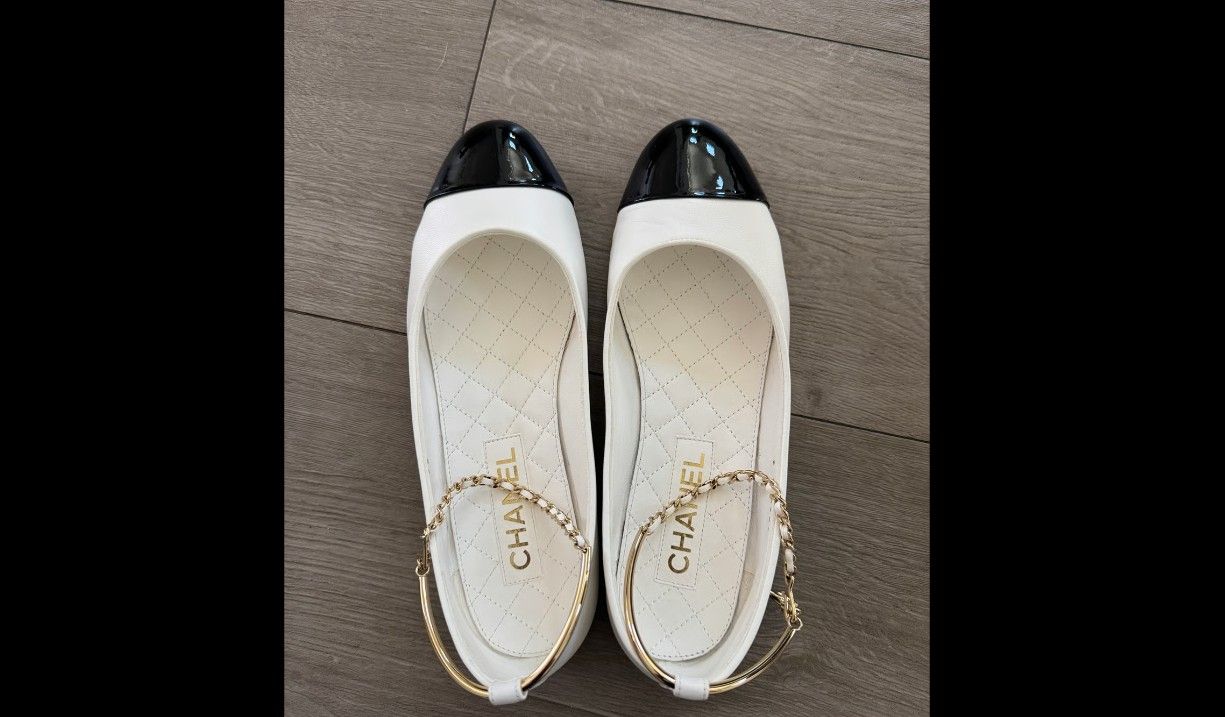 Chain Ballerina Flats