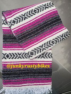 New fusia falsa mexican blanket