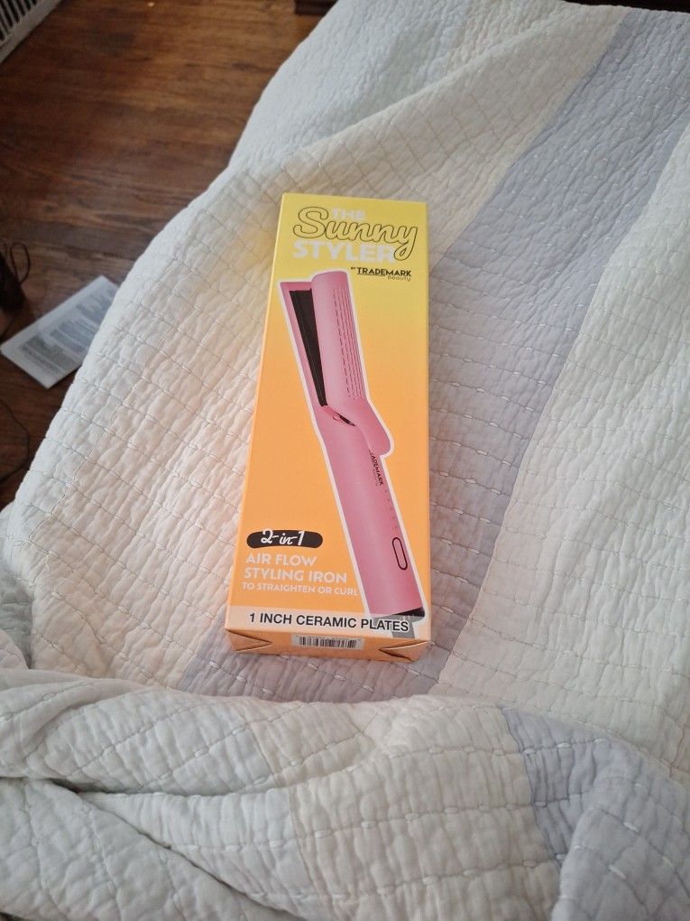 Sunny Trademark Air Flown Styling Iron