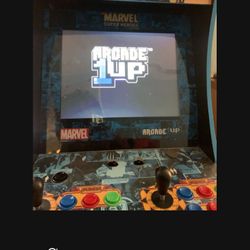 ARCADE MACHINE 