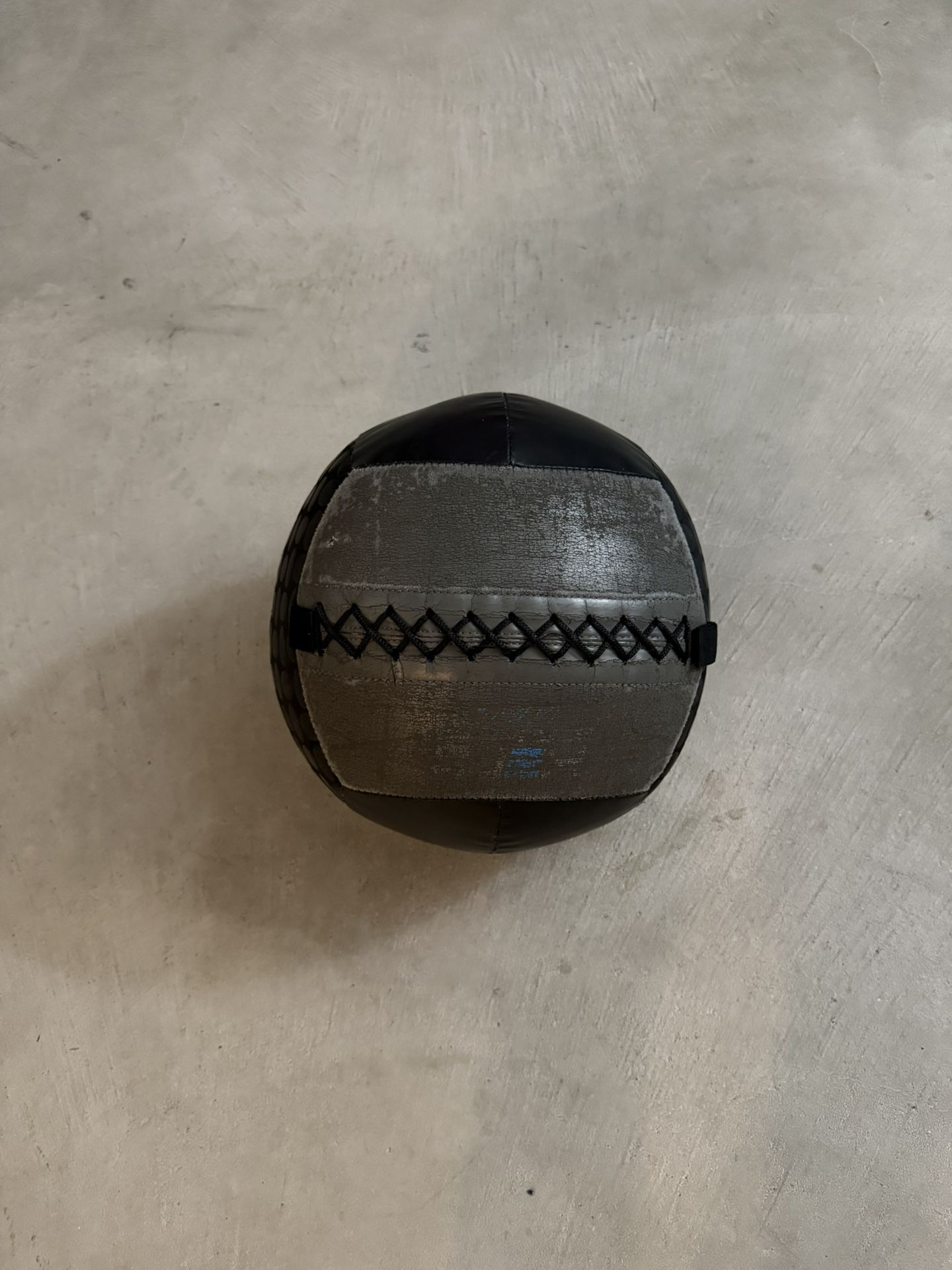 15 Lb Wall/slam Ball