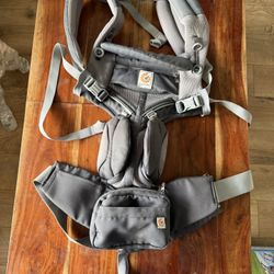 Ergobaby Omni Carrier Gray 