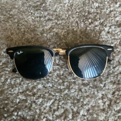 Ray Band Club Master Metal( Normally 225 Brand new)