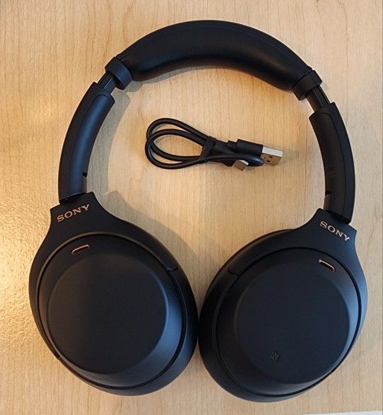 Sony WH-1000XM4 Wireless Premium Noise Canceling Overhead Headphones with Mic for Phone-Call and Alexa Voice Control, Black 01