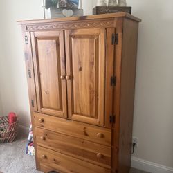 Armoire With Inside Shelf