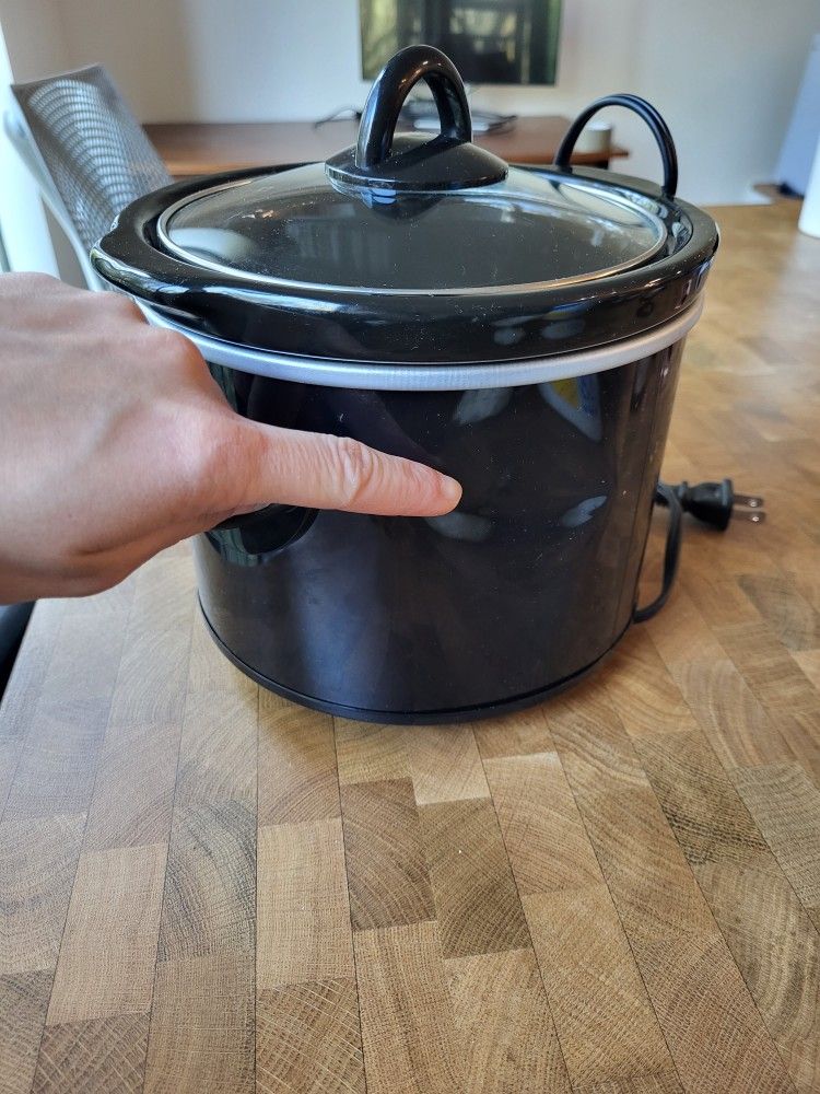 2qt Crock Pot for Sale in Renton, WA OfferUp